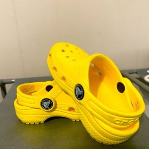 Crocs!! Color (Yellow), Size 6 (Like New)